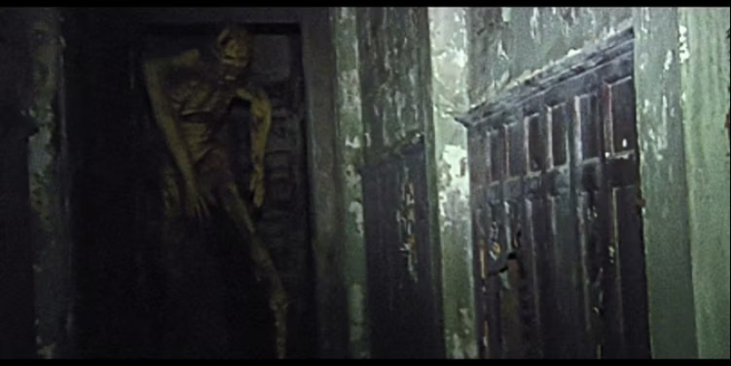 10 Monster Reveals That Completely Ruined Horror Movies 10 Monster Reveals That Completely Ruined Horror Movies