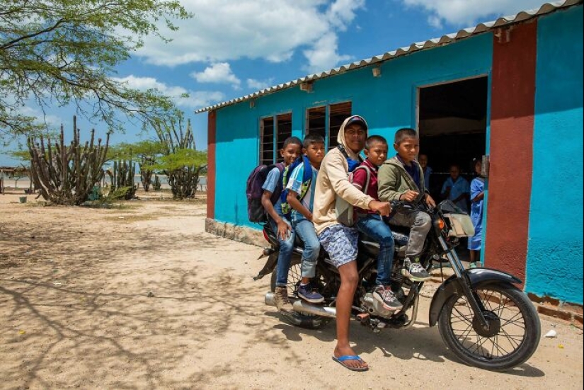 10 Photos That Tell A Story About Tragic Events And Different Cultures Captured By Antonio Cascio 10 Photos That Tell A Story About Tragic Events And Different Cultures Captured By Antonio Cascio