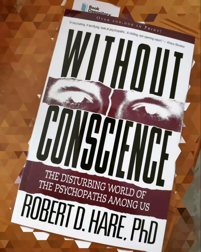 10 Psychology Books That Help You Understand the Dark Side of Human Nature 10 Psychology Books That Help You Understand the Dark Side of Human Nature