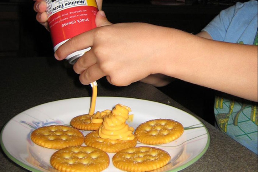 10 Stomach-Churning Foods That Are A Thing In America And Non-Americans Online Don’t Know Why 10 Stomach-Churning Foods That Are A Thing In America And Non-Americans Online Don’t Know Why