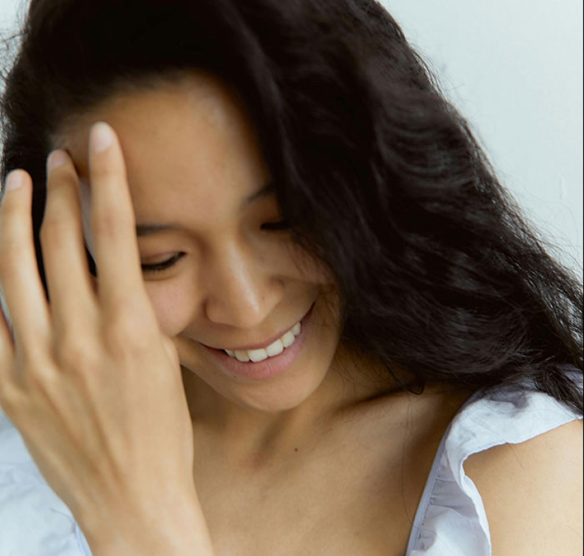 10 Subtle Signs Of Incredible Intelligence, As Shared By People Online