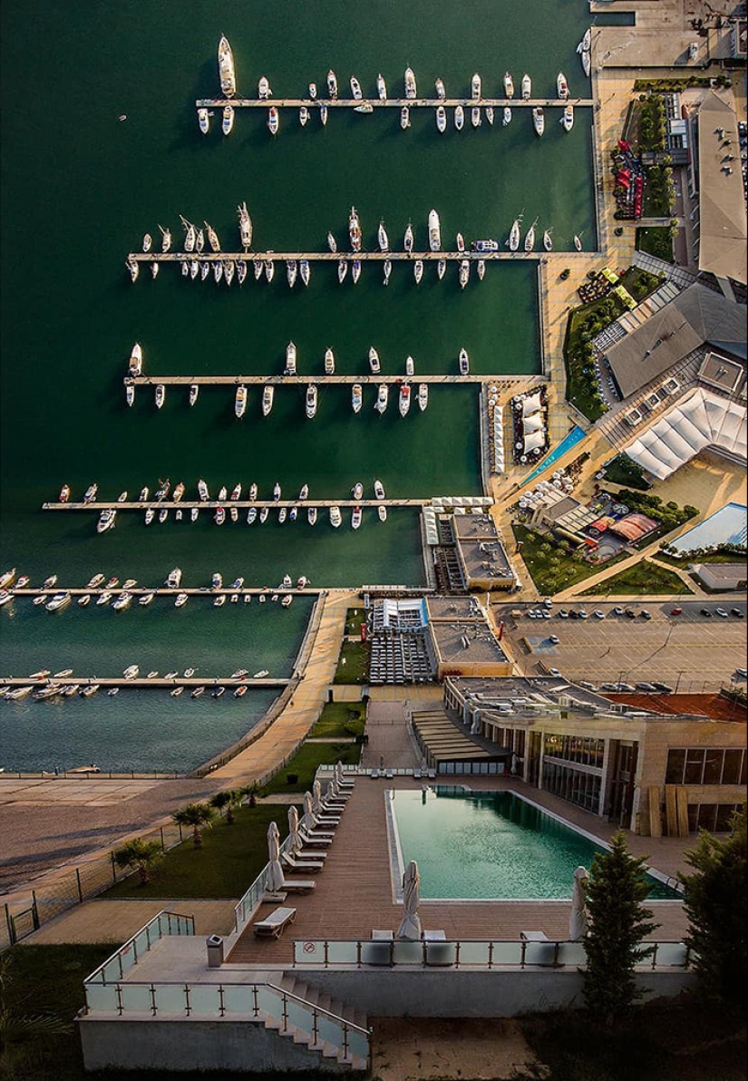 11 fotografías de paisajes alterados que te trastornarán la cabeza, tomadas por este artista 11 fotografías de paisajes alterados que te trastornarán la cabeza, tomadas por este artista