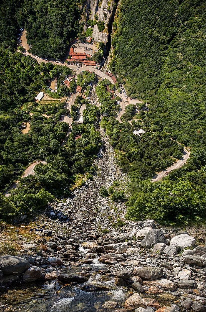 11 fotografías de paisajes alterados que te trastornarán la cabeza, tomadas por este artista 11 fotografías de paisajes alterados que te trastornarán la cabeza, tomadas por este artista