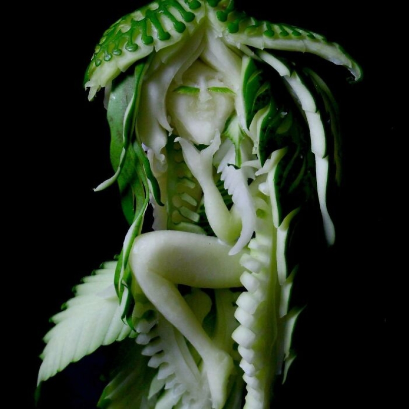 12 Mesmerizing Food Carvings By World Champion Daniele Barresi