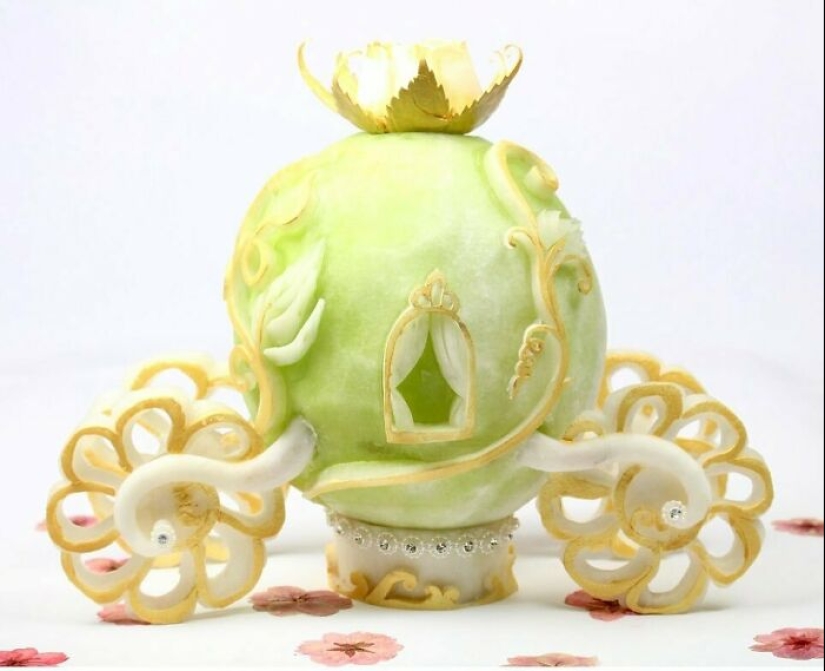 12 Mesmerizing Food Carvings By World Champion Daniele Barresi