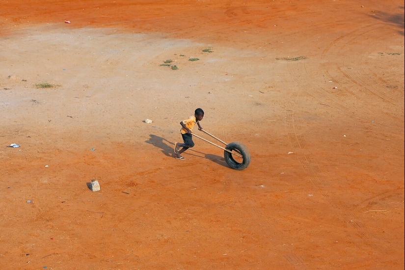 12 Of The Winning Images From The AAP Magazine Content 37 Travels