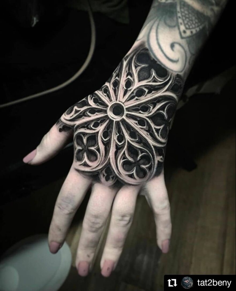 13 Breathtaking Tattoos That Required Immense Skill To Make Them As Perfect As They Came Out