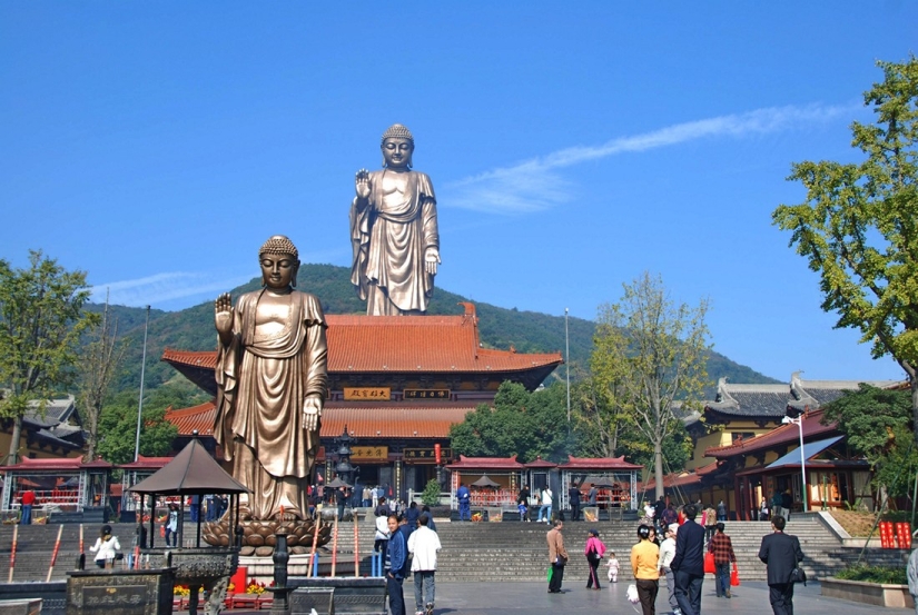 15 estatuas más altas y más grandes 15 estatuas más altas y más grandes