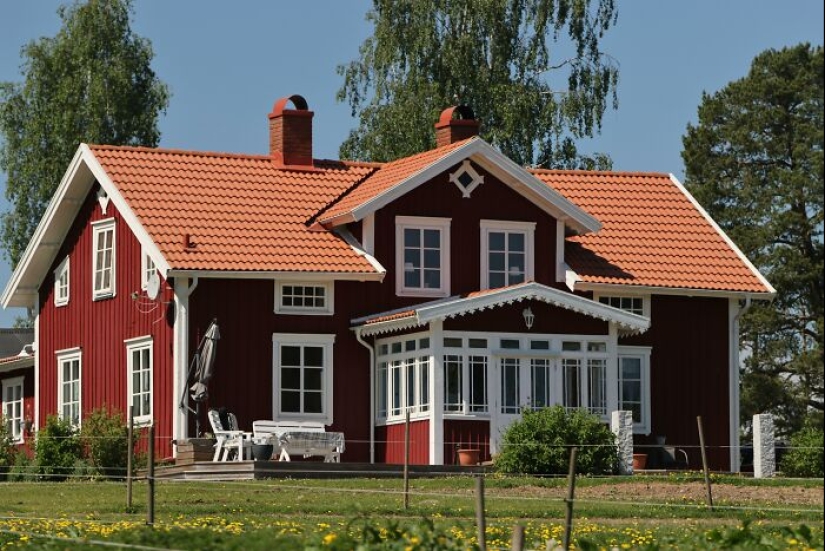 15 Signs That Scream Someone Grew Up Rich, As Pointed Out By Folks Online