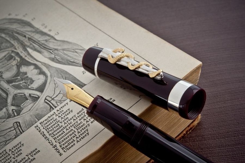 15 strange professions for which they pay very real money 15 strange professions for which they pay very real money