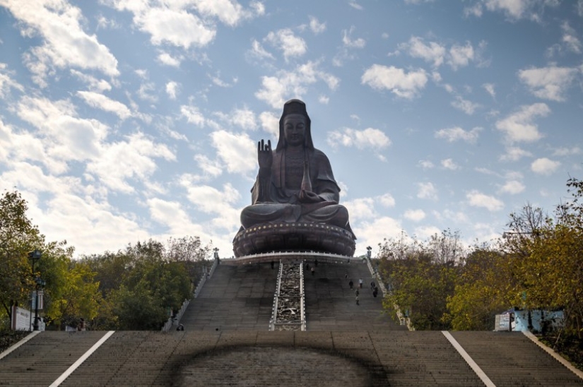 15 tallest and grandest statues 15 tallest and grandest statues