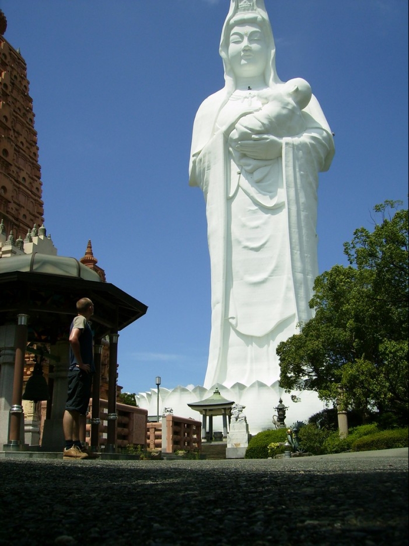 15 tallest and grandest statues 15 tallest and grandest statues