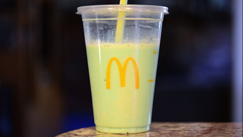 16 Fast Food Restaurant Employees Point Out Things To Never Order