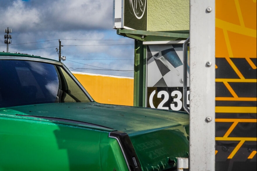 16 Striking Photos From AAP Magazine’s 43rd Contest That Celebrate Vibrant Color 16 Striking Photos From AAP Magazine’s 43rd Contest That Celebrate Vibrant Color