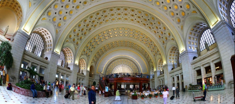 17 más mágica de las estaciones de metro de todo el mundo