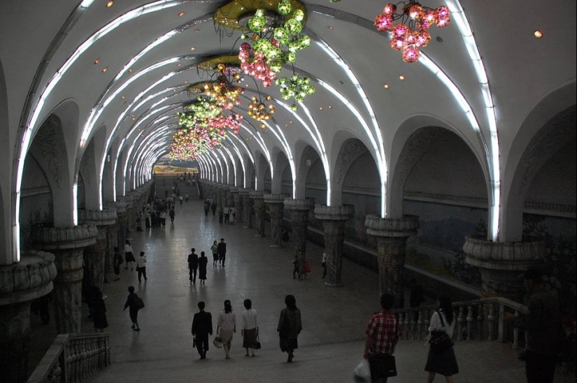 17 más mágica de las estaciones de metro de todo el mundo