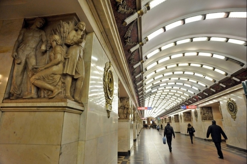 17 más mágica de las estaciones de metro de todo el mundo