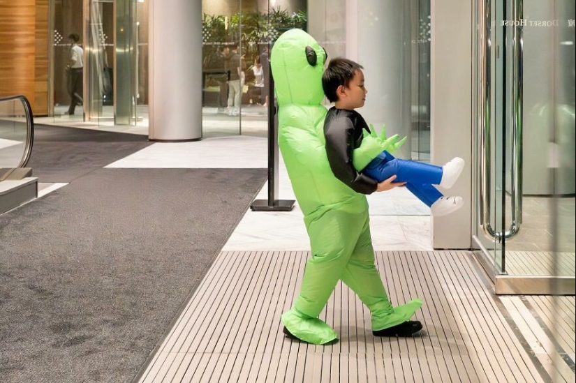 17 Perfectly Timed Shots By Edas Wong 17 Perfectly Timed Shots By Edas Wong