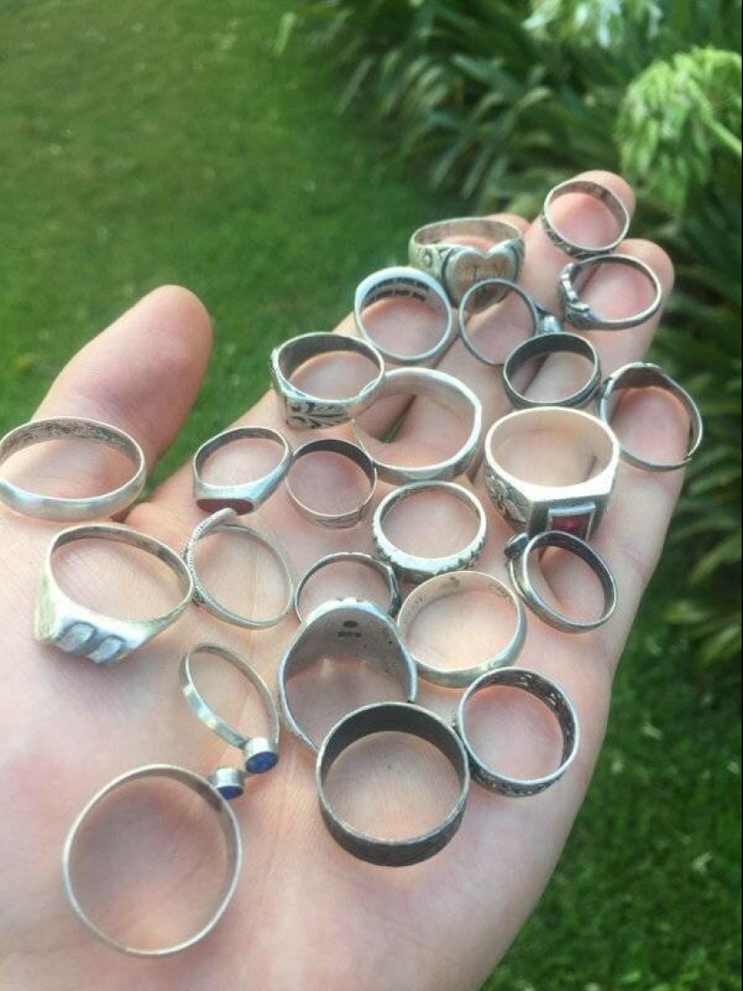18 personas que han encontrado el tesoro usando un detector de metales
