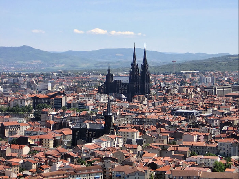 22 edificios que fácilmente podrían pasar por la sede de supervillanos