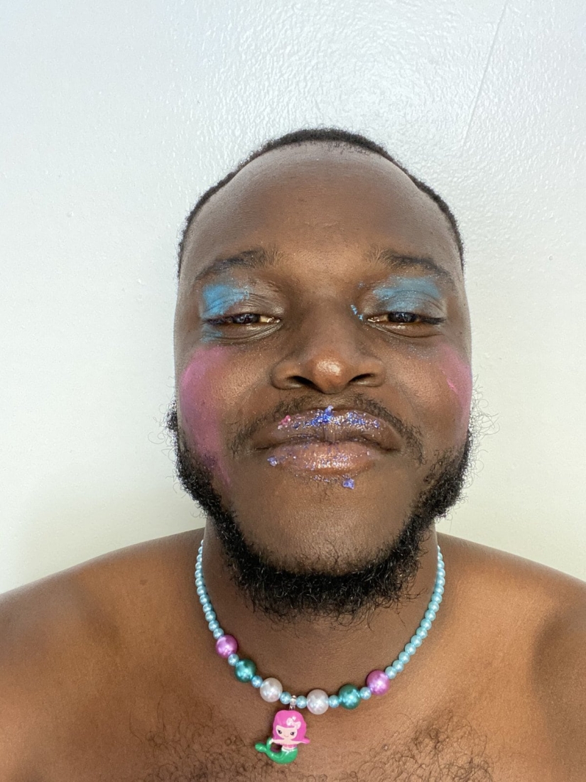 22 funny photos of handsome fathers who have makeup artist daughters growing up 22 funny photos of handsome fathers who have makeup artist daughters growing up