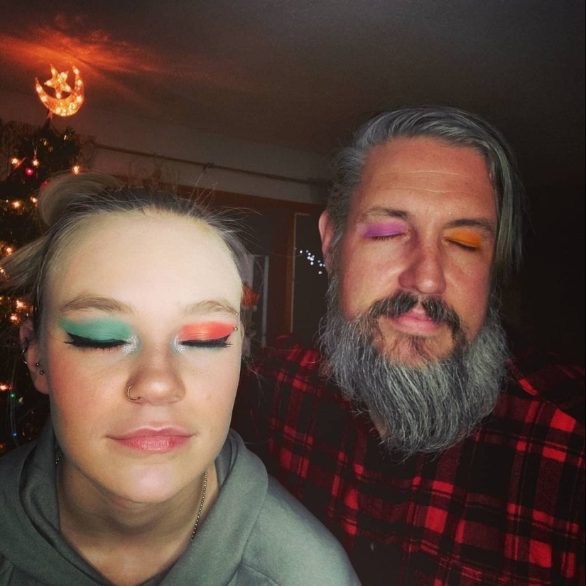 22 funny photos of handsome fathers who have makeup artist daughters growing up 22 funny photos of handsome fathers who have makeup artist daughters growing up