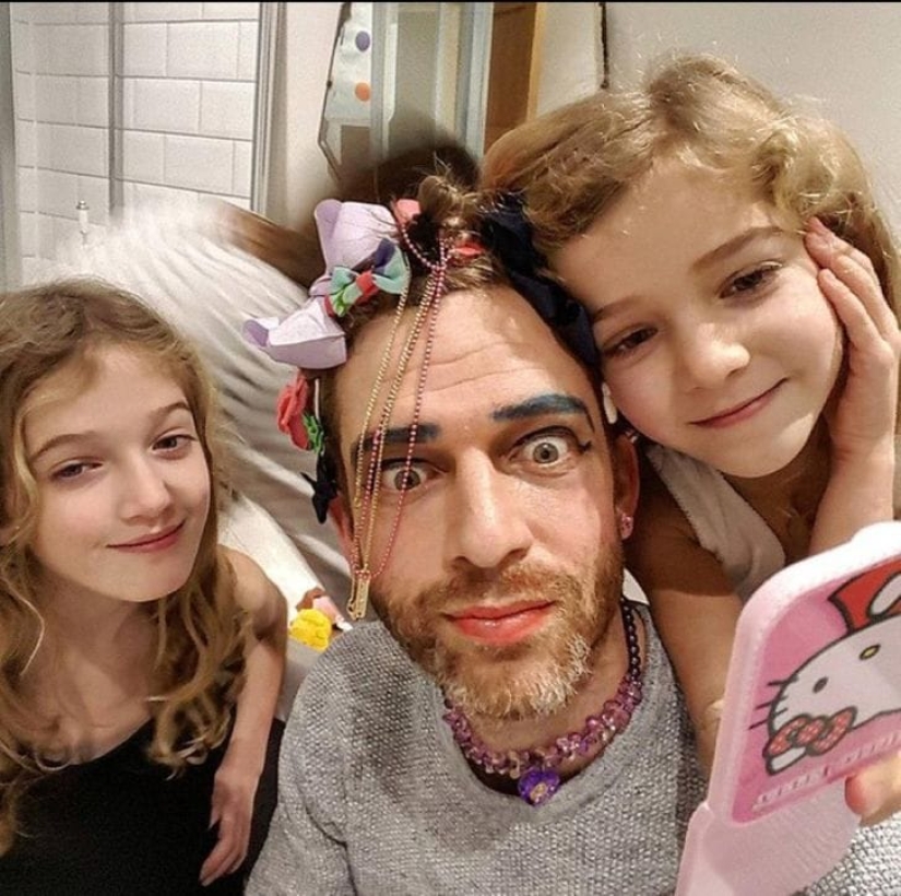 22 funny photos of handsome fathers who have makeup artist daughters growing up 22 funny photos of handsome fathers who have makeup artist daughters growing up