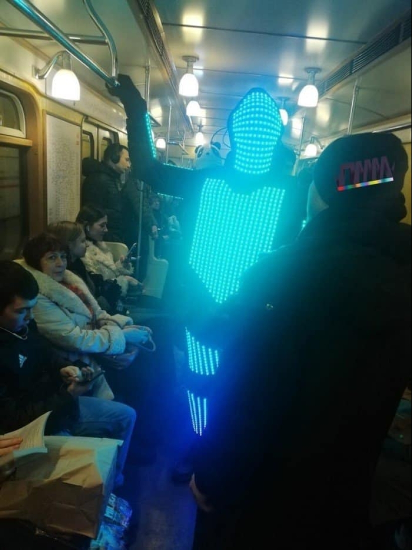 22 of the most colorful characters who managed to meet in the subway
