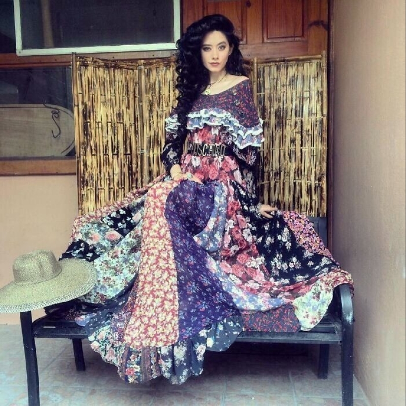 22 photos of girls in unique dresses that were sewn by themselves 22 photos of girls in unique dresses that were sewn by themselves