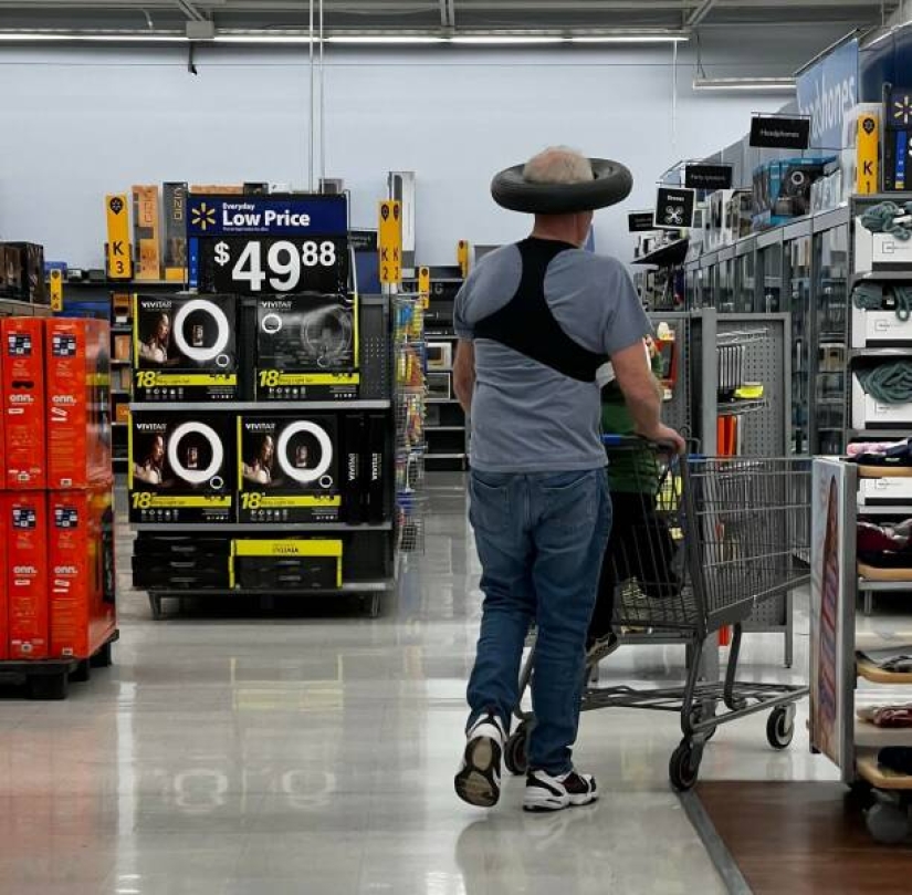 22 weirdos from Walmart in their Natural Habitat