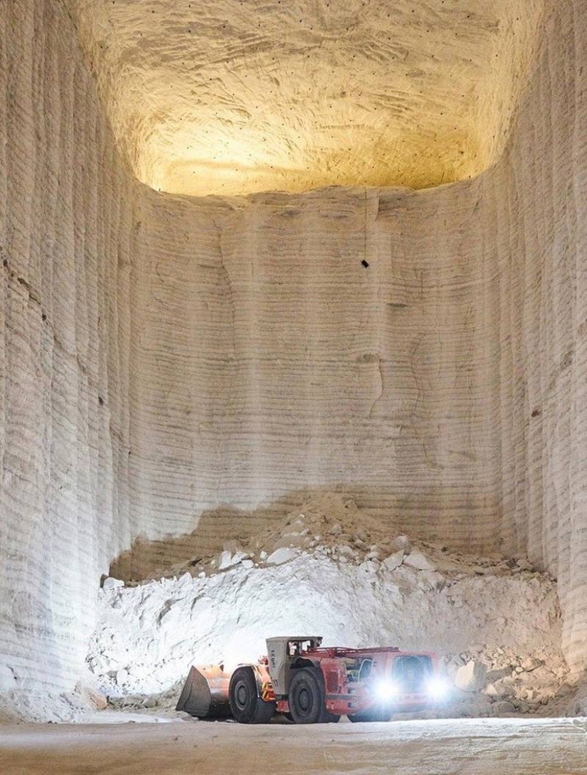 25 photos representing an unusual look at familiar objects 25 photos representing an unusual look at familiar objects