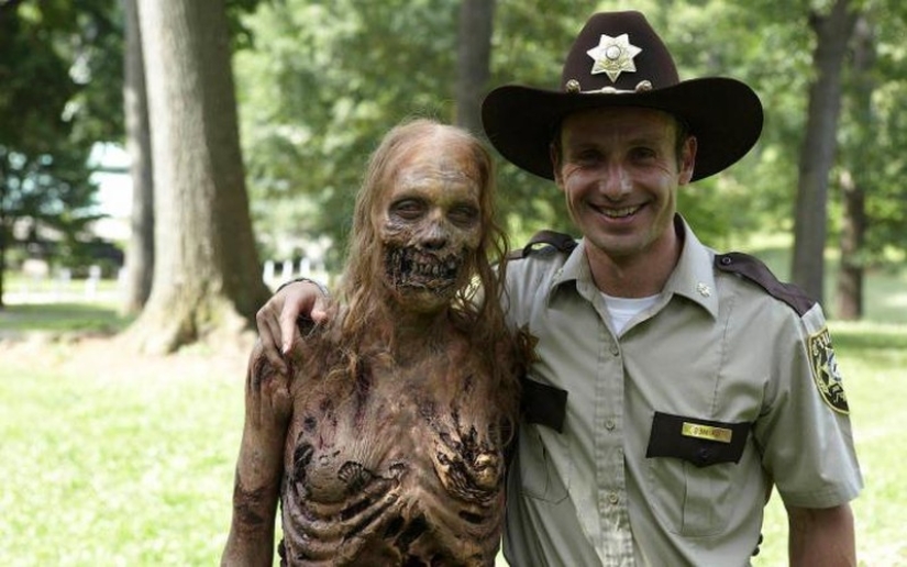 28 funny shots from film sets 28 funny shots from film sets