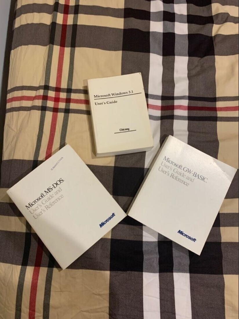 30 lindo, peculiar e inquietante que se encuentra en las tiendas de segunda mano