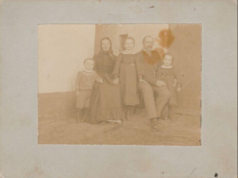 30 oldest photos from family archives