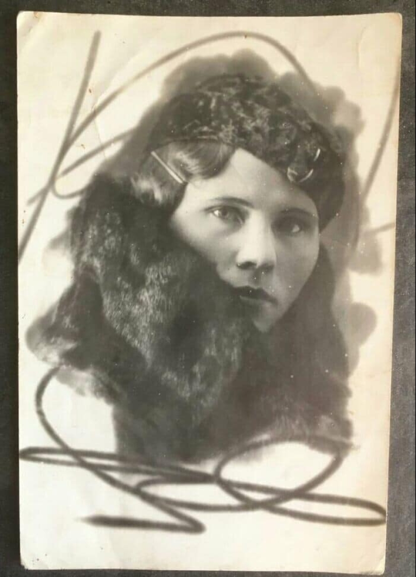 30 oldest photos from family archives