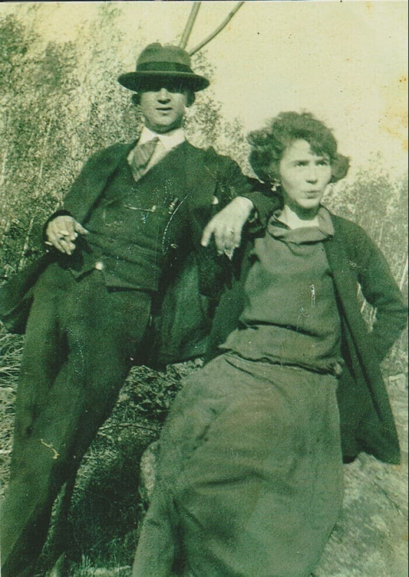 30 oldest photos from family archives