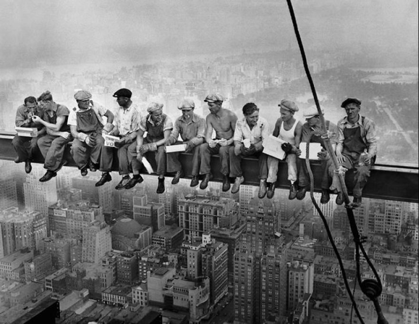 33 creepy pictures from the roof of the world