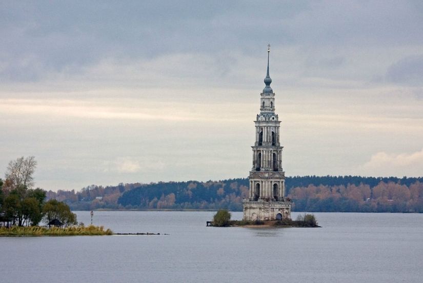 5 de los más espectaculares de edificios inundados