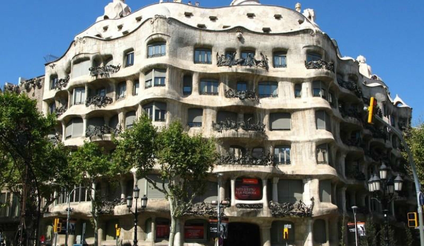 6 obras más famosas de Antonio Gaudí 6 obras más famosas de Antonio Gaudí