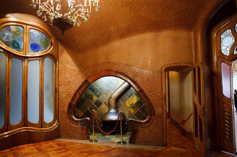6 obras más famosas de Antonio Gaudí 6 obras más famosas de Antonio Gaudí