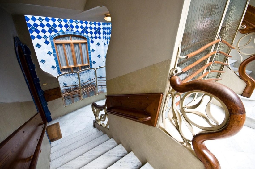6 obras más famosas de Antonio Gaudí 6 obras más famosas de Antonio Gaudí