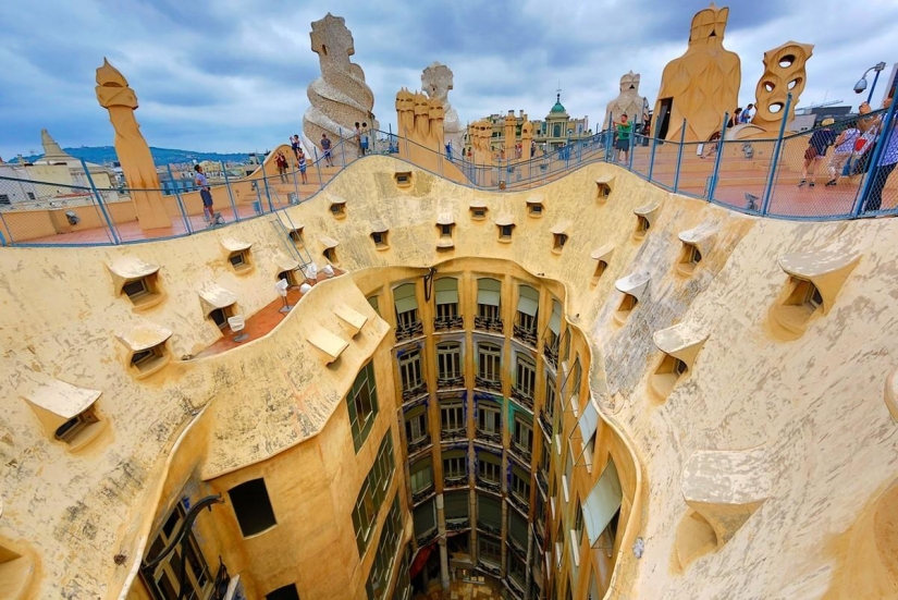 6 obras más famosas de Antonio Gaudí 6 obras más famosas de Antonio Gaudí