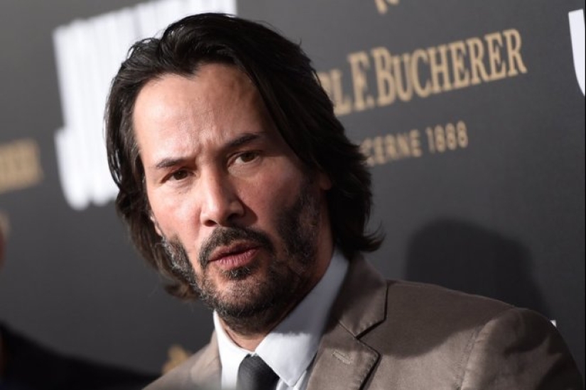 9 estrellas del espectáculo, que nunca sonrisa de Victoria Beckham a Keanu Reeves 9 estrellas del espectáculo, que nunca sonrisa de Victoria Beckham a Keanu Reeves