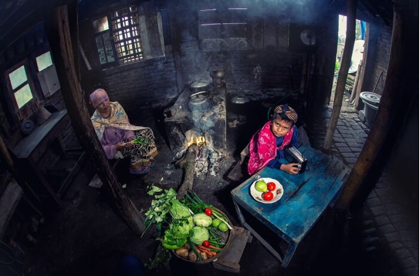 A Glimpse Into Different Cultures: 12 Captivating Photographs By Hamed AlGhanboosi A Glimpse Into Different Cultures: 12 Captivating Photographs By Hamed AlGhanboosi