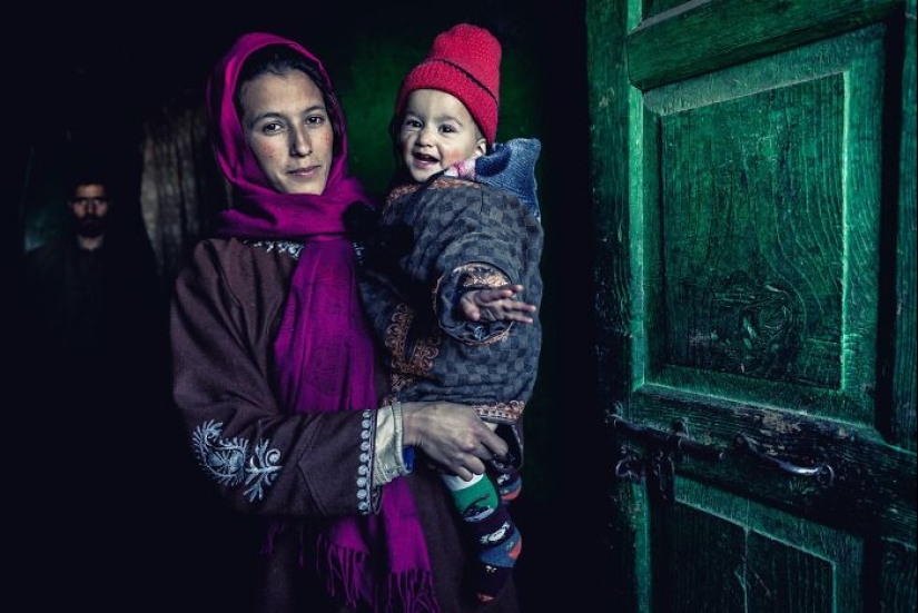 A Glimpse Into Different Cultures: 12 Captivating Photographs By Hamed AlGhanboosi A Glimpse Into Different Cultures: 12 Captivating Photographs By Hamed AlGhanboosi