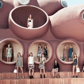 Absurd Palace of Bubbles, fascinated with Pierre Cardin Absurd Palace of Bubbles, fascinated with Pierre Cardin