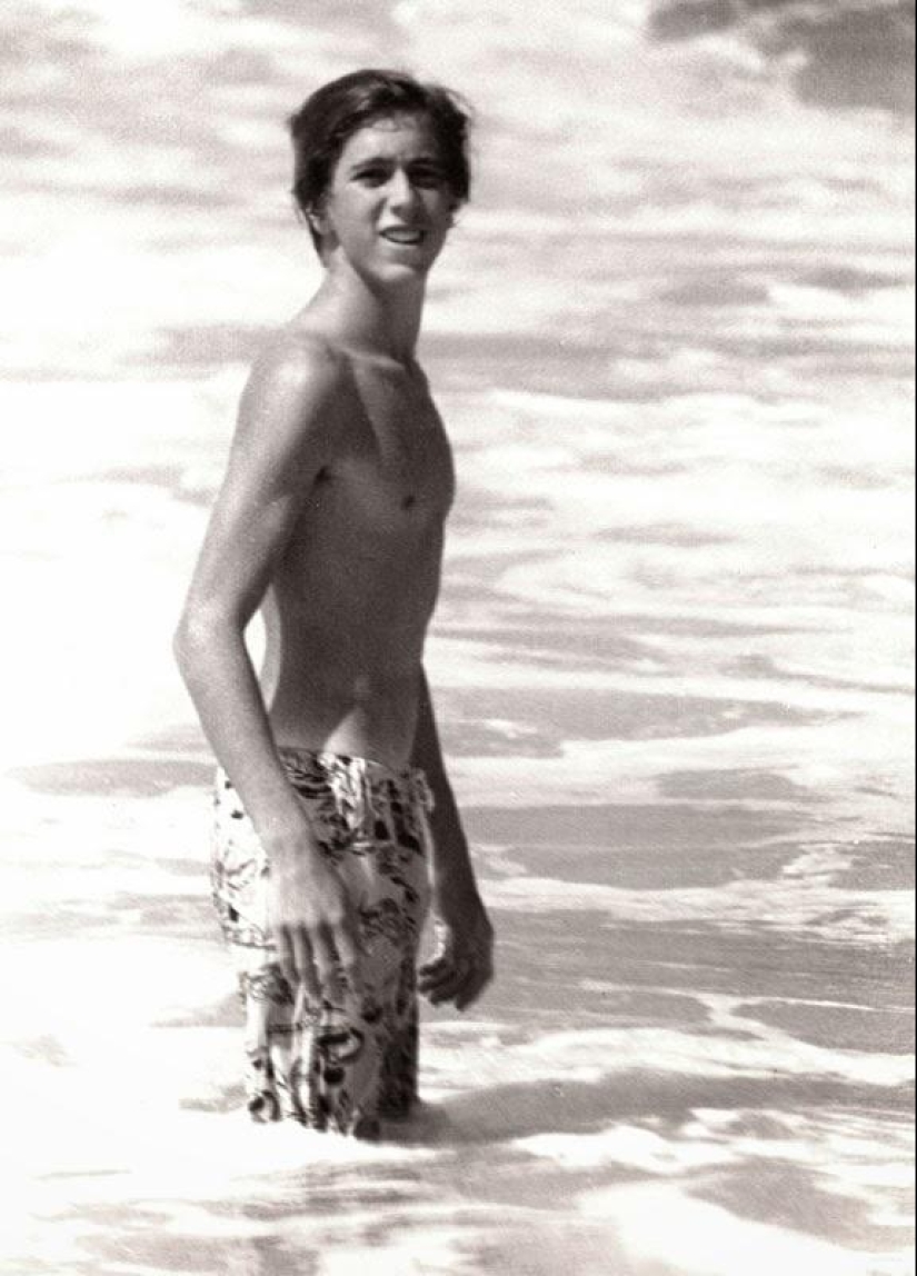 Adolescentes en las playas de California en la década de 1970