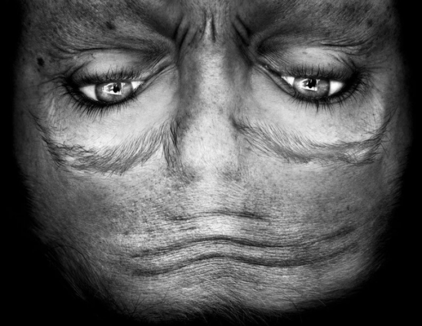 Aliens Among Us: Una cara invertida que se asemeja a un Aliens Among Us: Una cara invertida que se asemeja a un