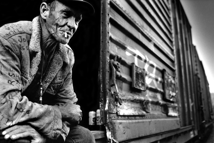 American tramps on freight trains American tramps on freight trains
