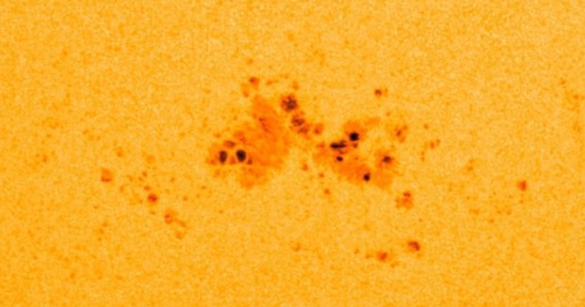 Andrew McCarthy capturó vistas muy detalladas de la mancha solar desde su patio trasero en Arizona